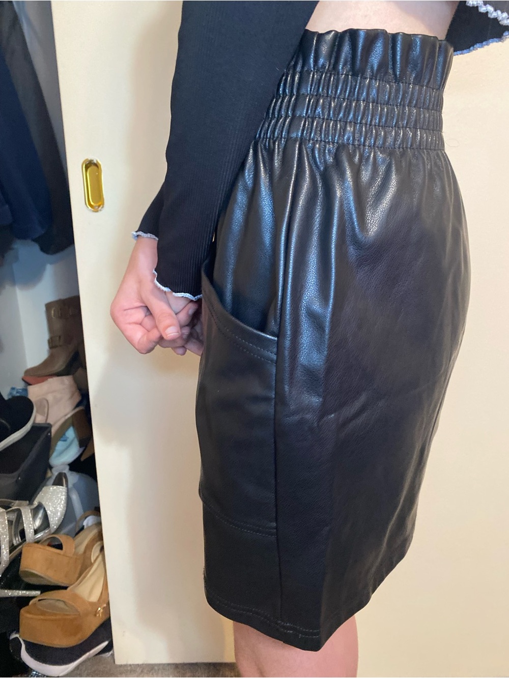 Black Faux Leather Mini Skirt with Front Pockets size small - Picture 6 of 11